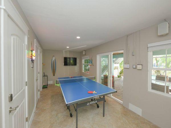 Holmes Beach Canal Front Home With Pool Sleeps 10 Guests