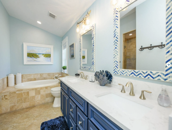 Anna Maria Island  Water Front Home With Pool Sleeps 10 Guests
