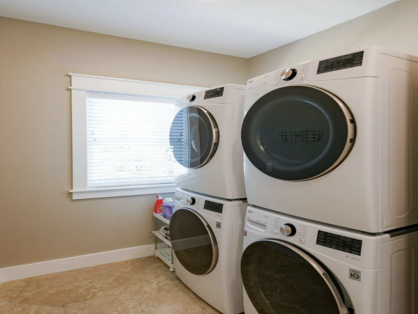 Anna Maria Island  Water Front Home With Pool Sleeps 10 Guests