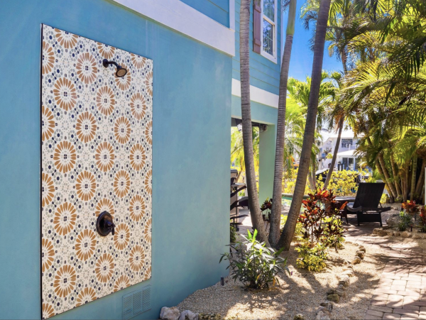 Anna Maria Island  Water Front Home With Pool Sleeps 10 Guests
