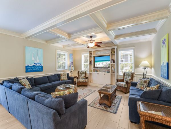 Anna Maria Eight Bedroom Luxury Vacation Home With Pool