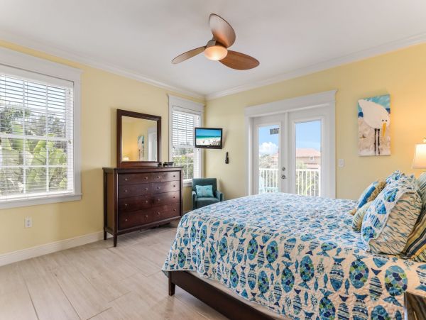 Anna Maria Eight Bedroom Luxury Vacation Home With Pool