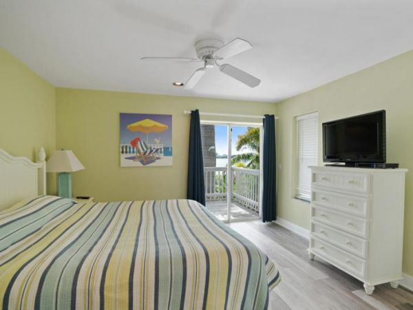 Anna Maria Island Rental Home with 4 Bedrooms 3.5 Bathrooms