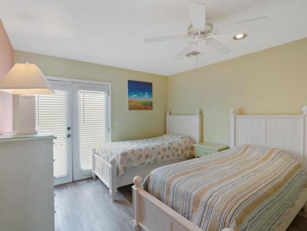 Anna Maria Island Rental Home with 4 Bedrooms 3.5 Bathrooms