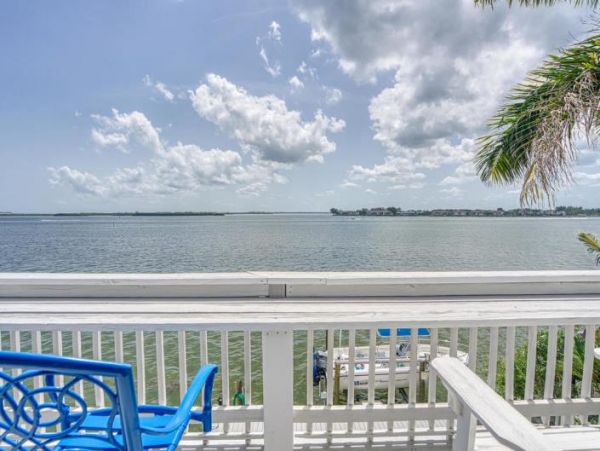 Anna Maria Island Rental Home with 4 Bedrooms 3.5 Bathrooms