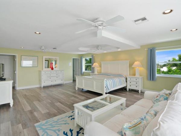 Anna Maria Island Rental Home with 4 Bedrooms 3.5 Bathrooms