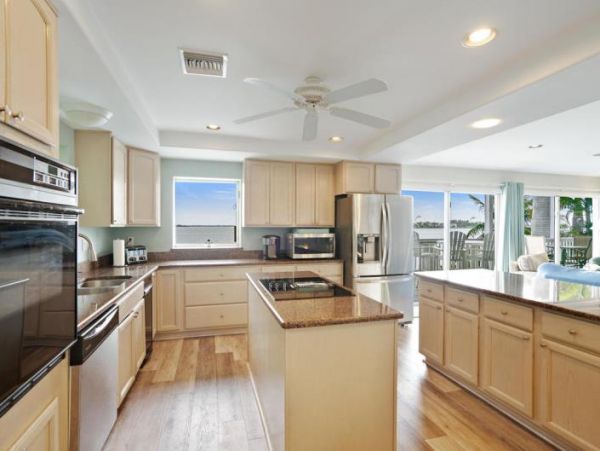Anna Maria Island Rental Home with 4 Bedrooms 3.5 Bathrooms