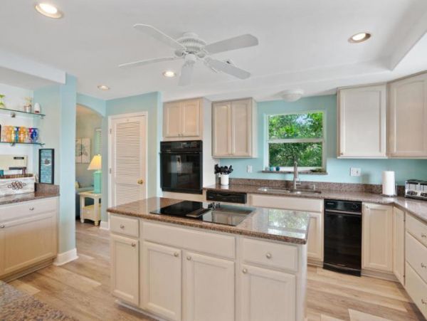 Anna Maria Island Rental Home with 4 Bedrooms 3.5 Bathrooms