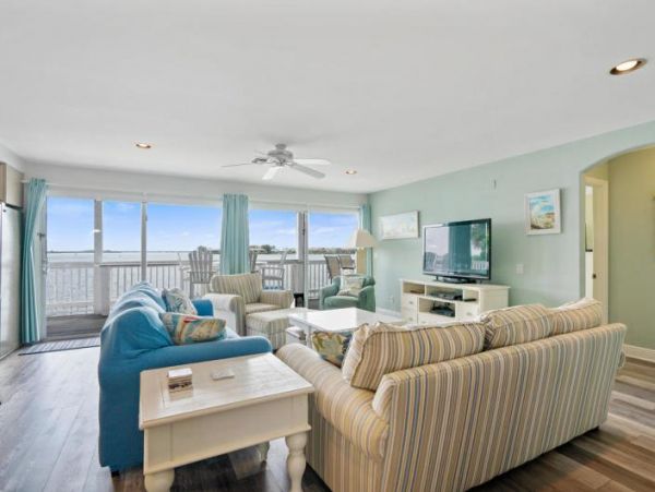 Anna Maria Island Rental Home with 4 Bedrooms 3.5 Bathrooms