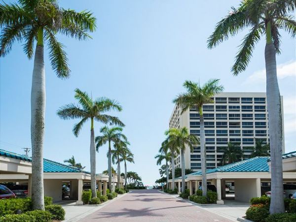 Siesta Key Beach Front Luxury Accommodations - 2 Bedrooms
