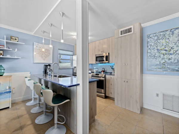 Bradenton Beach Two Bedroom Beachfront Vacation Rental
