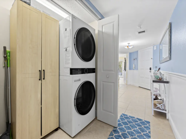 Bradenton Beach Two Bedroom Beachfront Vacation Rental