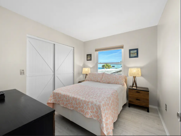 Bradenton Beach Two Bedroom Beachfront Vacation Rental