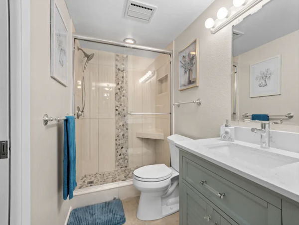 Bradenton Beach Two Bedroom Beachfront Vacation Rental