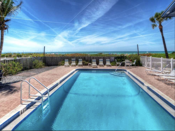 Holmes Beach Vacation end Unit Rental with Gulf View