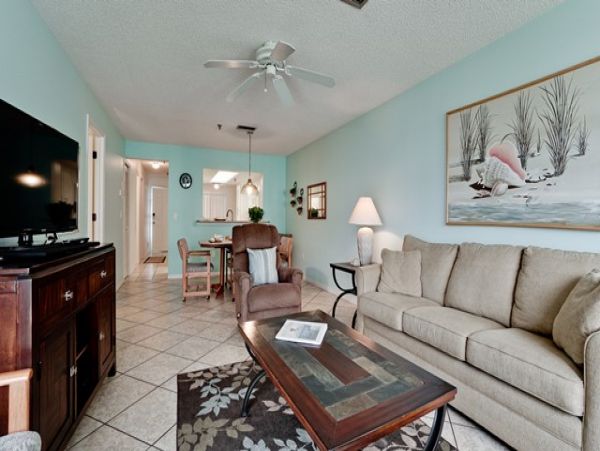 Anna Maria Island Two Bedroom Rental on the Beach Sleeps 6