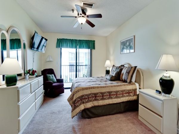 Anna Maria Island Two Bedroom Rental on the Beach Sleeps 6