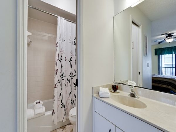 Anna Maria Island Two Bedroom Rental on the Beach Sleeps 6