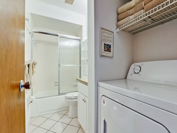 Bradenton Beach two Bedroom Vacation Condo.