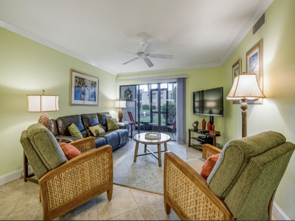 Bradenton Beach Vacation Condo Sleeps 4 Short Walk to Beach
