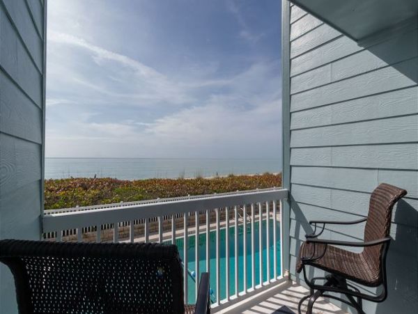 Anna Maria Rental on Beach - One Bedroom Condo Sleeps 4