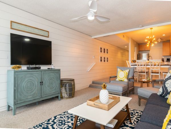 Anna Maria Rental on Beach - One Bedroom Condo Sleeps 4