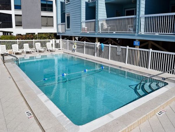 Anna Maria Rental on Beach - One Bedroom Condo Sleeps 4