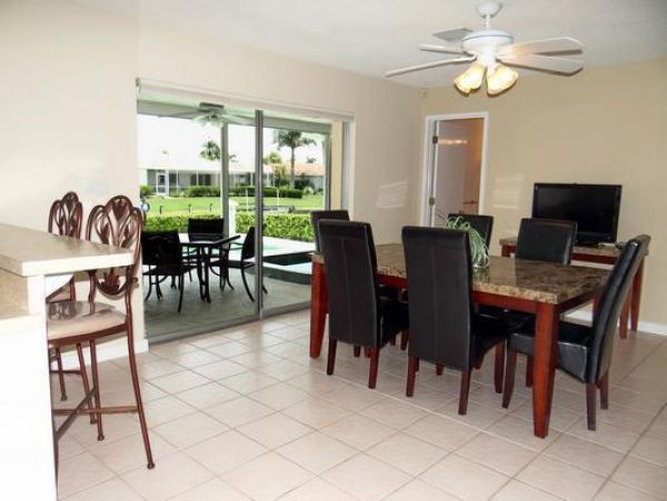 Country Club Shores 3 Bedroom Home with Pool and Spa