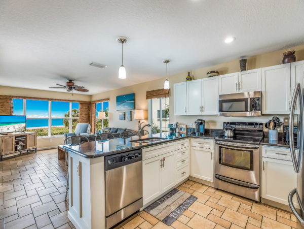 Holmes Beach 3 Bedroom Vacation Rental Condo Sleeps 6 Guests