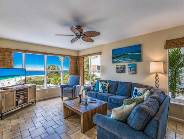 Holmes Beach 3 Bedroom Vacation Rental Condo Sleeps 6 Guests