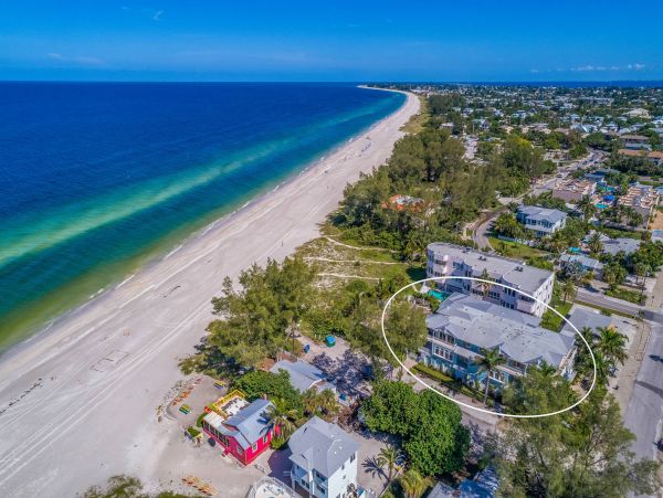 Holmes Beach 3 Bedroom Vacation Rental Condo Sleeps 6 Guests
