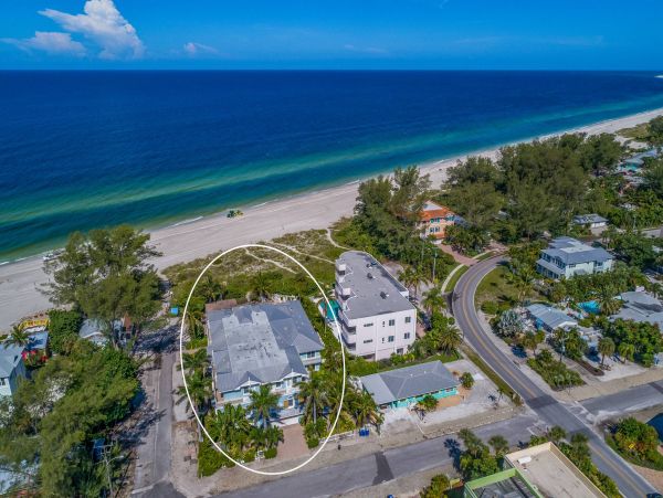 Holmes Beach 3 Bedroom Vacation Rental Condo Sleeps 6 Guests
