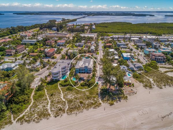 Holmes Beach 3 Bedroom Vacation Rental Condo Sleeps 6 Guests