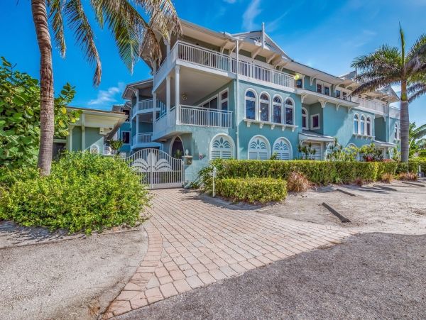 Holmes Beach 3 Bedroom Vacation Rental Condo Sleeps 6 Guests