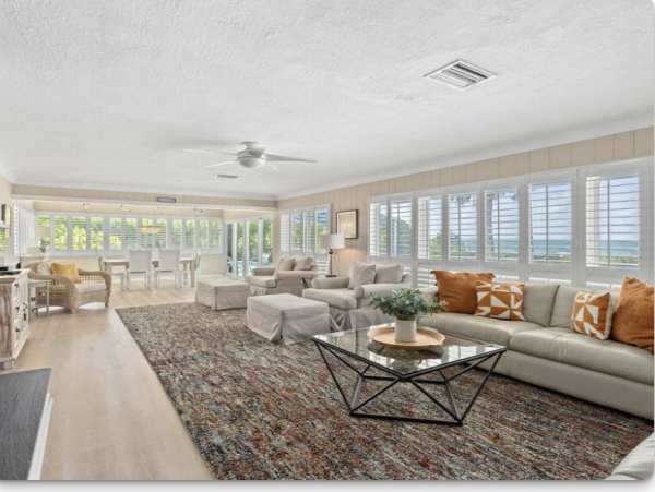 A Rare Beachfront Longboat Key Vacation Home Great Views- Club & Pool Access Included
