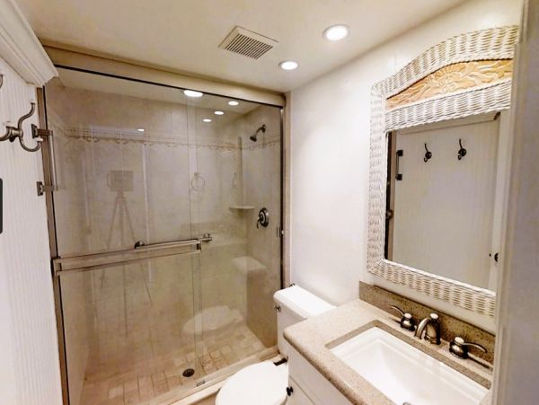 Gulf Views and Four Poster Bed in Master Bedroom Updated