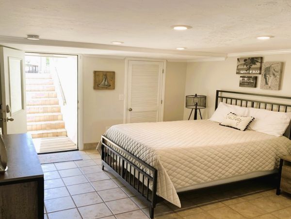 Gulf Views and Four Poster Bed in Master Bedroom Updated