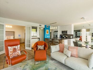 Gulf Side Two Bedroom Vacation Condo in Siesta Key Sleeps 6