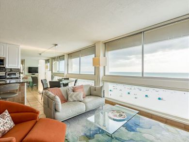 Gulf Side Two Bedroom Vacation Condo in Siesta Key Sleeps 6