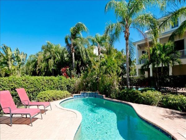 Holmes Beach 3 Bedroom Vacation Rental with Private Pool
