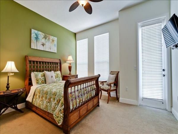 Holmes Beach 3 Bedroom Vacation Rental with Private Pool