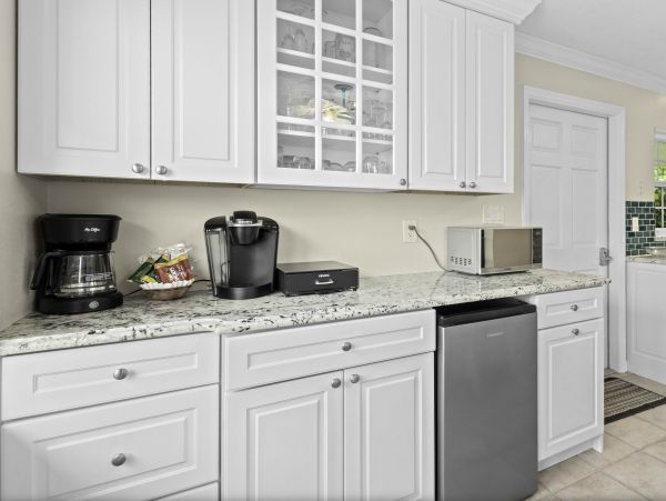 Gulfside Getaway with Beach Access in Longboat Key