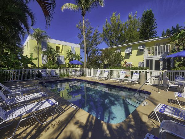 Gulfside Getaway with Beach Access in Longboat Key