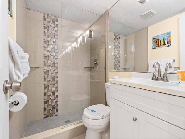 BEACHFRONT LONGBOAT KEY RENTAL SLEEP 4
