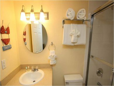 Bathroom with Tub Bathroom with Tub