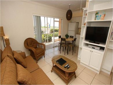 Beautiful Vacation Rental in Longboat Key, Florida Beautiful Vacation Rental in Longboat Key, Florida