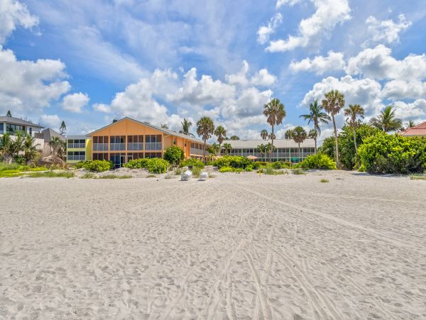 Weekly Rental on Beach on Longboat Key