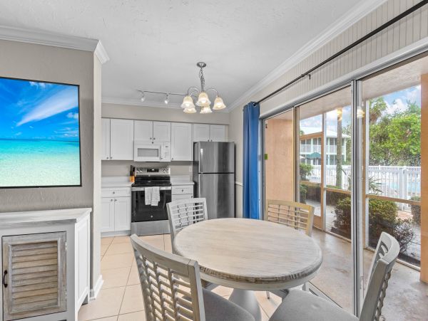 Weekly Rental on Beach on Longboat Key