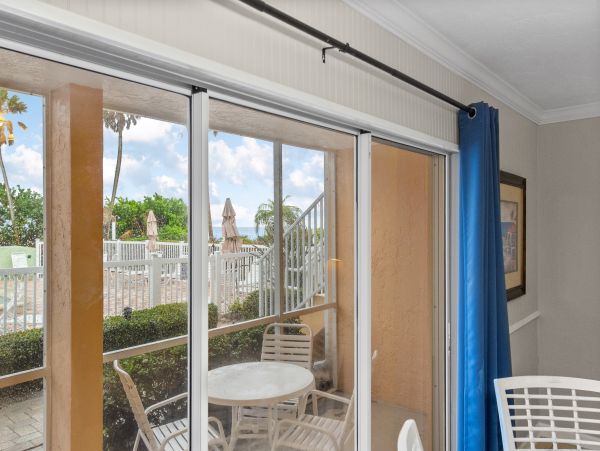 Weekly Rental on Beach on Longboat Key