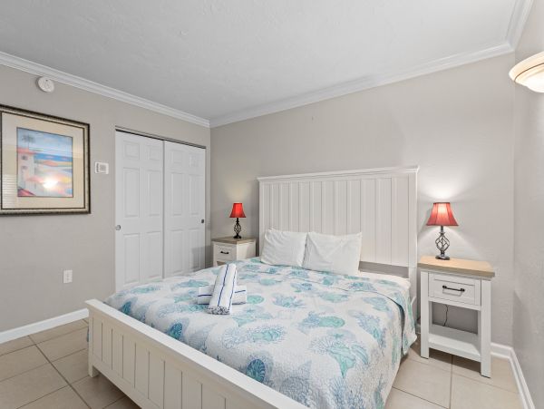 Weekly Rental on Beach on Longboat Key